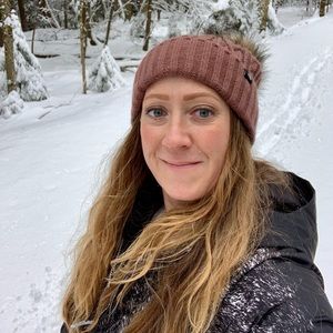 Meet your Posher, Joy